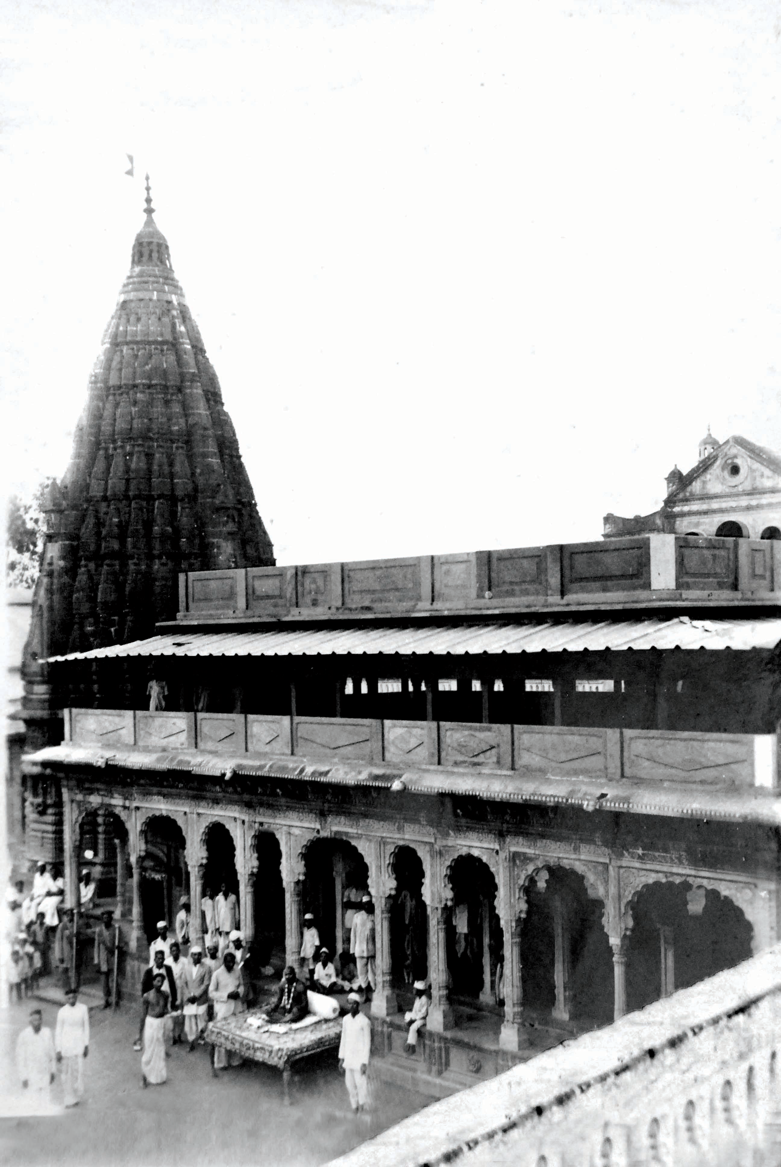 श्री संस्थेचा इतिहास